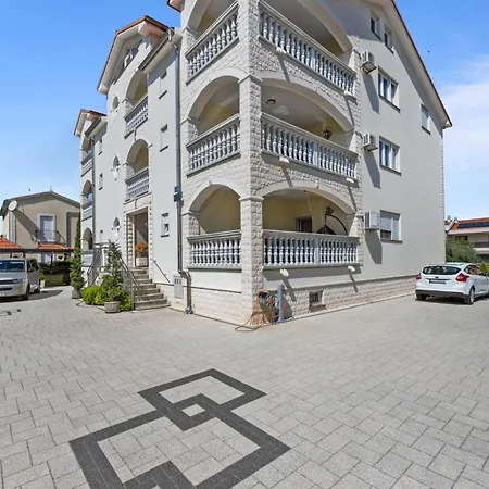 Awesome Apartment In Vodice With Wifi Vodice